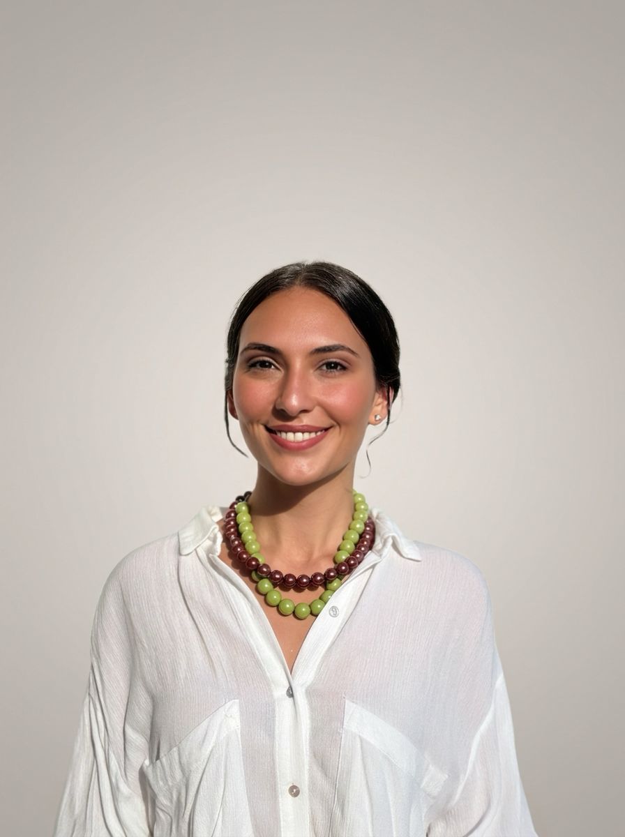 İlayda Aydın, psychologist in Amsterdam, offering online therapy in English and Turkish